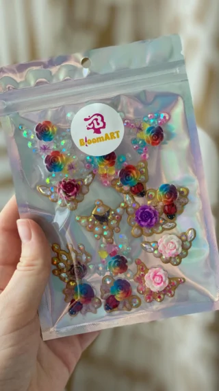 Instagram post from bloomart.ch. This post is in position 5.